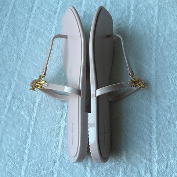 Tory Burch Roxanne Jelly Sandals - Picture 10 of 16